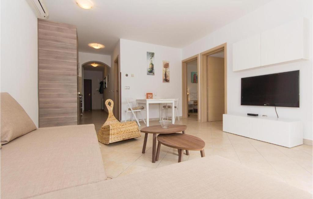 I & M Apartman Banjole